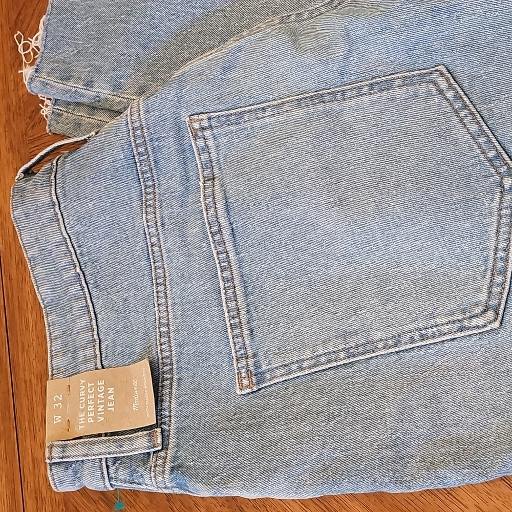 Madewell Light BNWT Fringe Curve Vintage Boho Distressed Oversize Jean Sz 32 - Picture 9 of 11